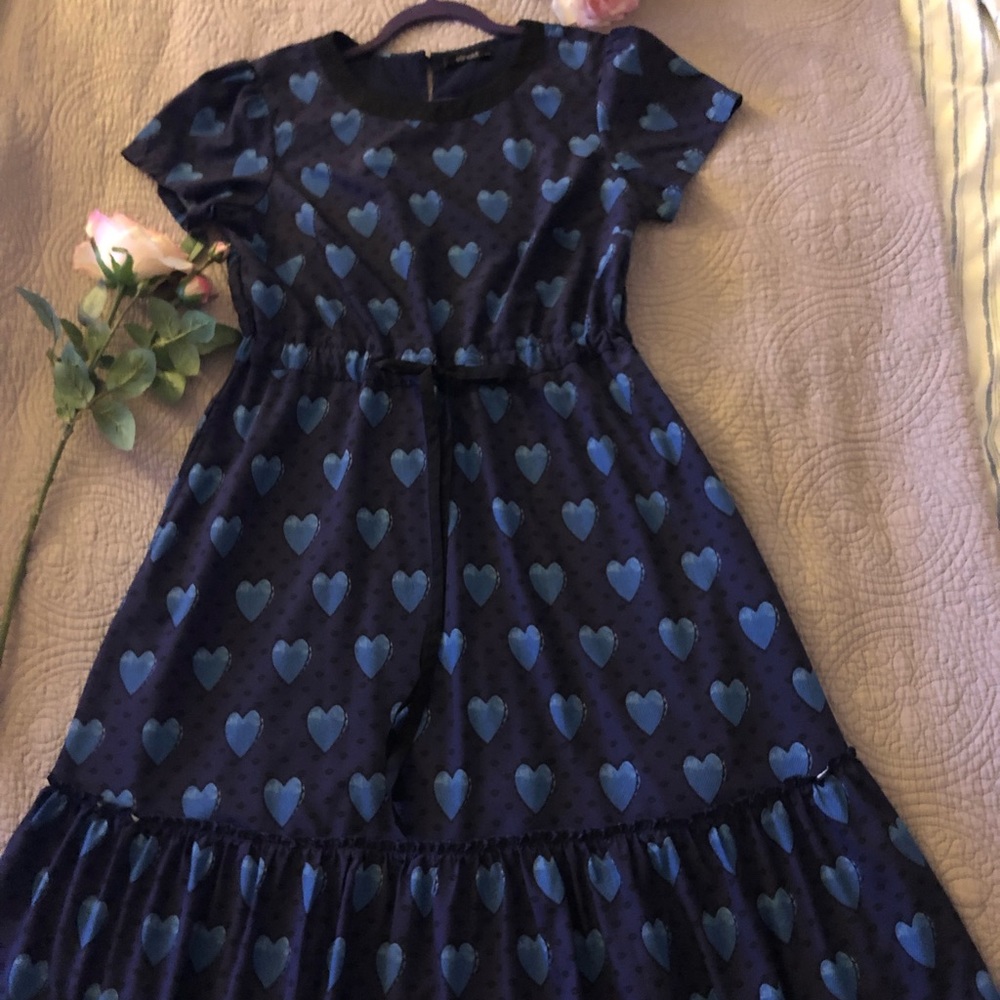 Gorgeous heart print dress!